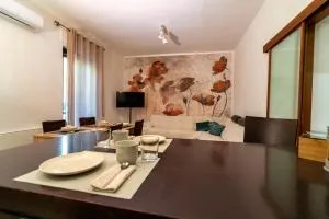 Appartamento Sermoneta - vicino Stazione FS - Warm - 诺尔马