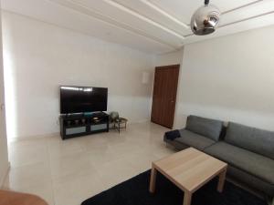 Magnifique appart vue piscine 5min de la plage