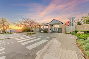 Bloom Modern Apartment