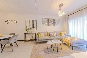 Bloom Modern Apartment - Fourways