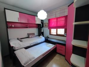 Adosado Centro Urbano 3 Dorm Patio Terraza Wi-fi Puente Genil 1-6 Huésped