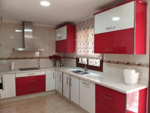 Adosado Centro Urbano 3 Dorm Patio Terraza Wi-fi Puente Genil 1-6 Huésped