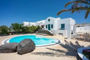 Villa Oinos - Sunset Views - Órmos Athiniós