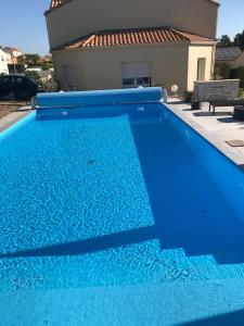 Appartements Appartement T3 individuel avec acces piscine et jardin prives : photos des chambres