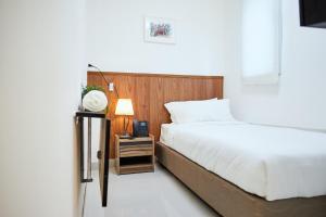 Day Dream Apartments