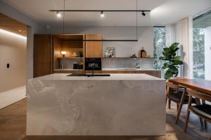 Elegant escape in Prime location