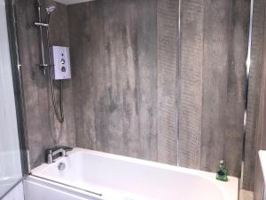 Two-Bedroom Apartment room in White Acre