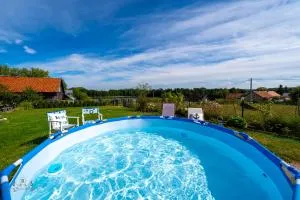 Zacisze Rostken, Wypoczynek na Mazurach, Dom Całoroczny z Prywatną Plażą - Ostrów