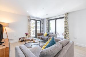 8 Middlecombe - Luxury Apartment at Byron Woolacombe, only 4 minute walk to Woolacombe Beach!