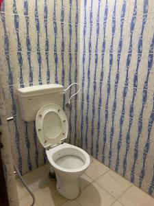 KesarHomes FLT101 2BHK 1st Flr -HomeStay-Lift-AC-Kukatpally