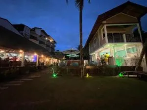 Turtle Beach Club - Pelena