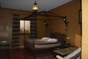 Click excursions tafraoute - Aït Taksimt