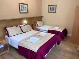 Triple Room room in Cumberland Hotel