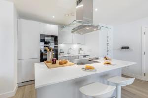 6 Putsborough - Luxury Apartment at Byron Woolacombe, only 4 minute walk to Woolacombe Beach!