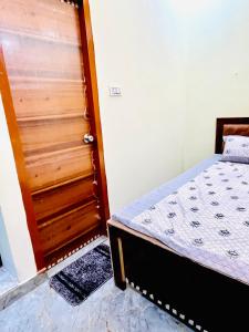 Amrit Residency homestay- 5 mins from Prem Mandir and Iskon temple