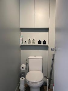 Appartements Charmant 2 pieces vue sur jardin : photos des chambres