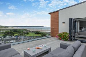 1 Woolacombe West - Luxury Apartment at Byron Woolacombe, only 4 minute walk to Woolacombe Beach!