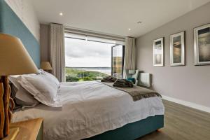 1 Woolacombe West - Luxury Apartment at Byron Woolacombe, only 4 minute walk to Woolacombe Beach!