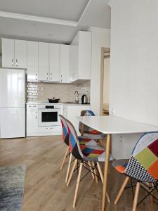 Orexus Tower 2 Bedroom Flat near Holiday Inn Hotel in City Center