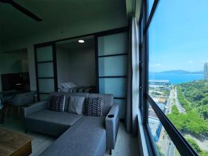 Jesselton Quay T2 by JR Radiant Retreat