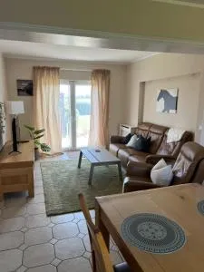 Klamar Ferienwohnung Monteur Wohnzimmer Esszimmer 1 Schlafzimmer Küche Diele Bad in Erftstadt Niederberg - Weilerswist