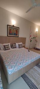 Vasudev Kutumb Atithi Devo Bava