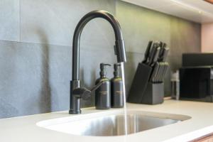 Aldea Dream Home Modern Designer 2 Floor Penthouse Sleeps 8