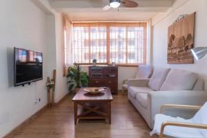 3 Bedrooms City Center and Beach