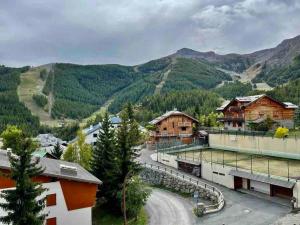 Appartements Appartement 2 pieces spacieux terrasse vues sur les pistes : photos des chambres