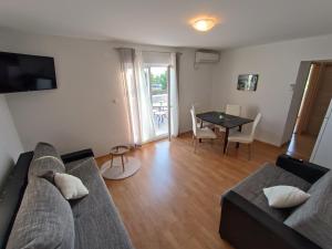 Apartment Summer