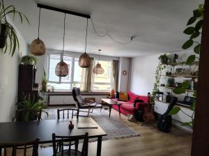 Cosy Apartment with Big Quiet & Sunny terras