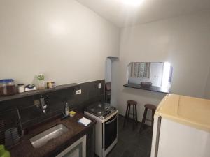 Kitnet térrea com ar-condicionado - Praia do Forte