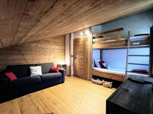Chalets Chalet Josaly Jacuzzi et Sauna : photos des chambres