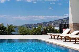 Golden Beach Residence - Luxury Apartments