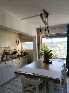 Appartements Vue magnifique sur le port : photos des chambres
