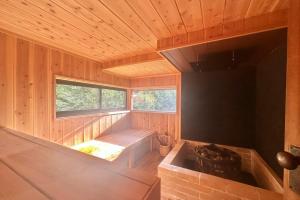 Yamaneko Hotel The Untouched School, Saunas, Serenity & Feline Friends