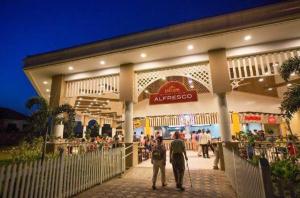 Cozy 2br with pool and beach access