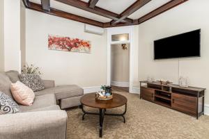 Masterpiece on Main 1