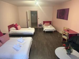 Hotels Hotel Le Sully : photos des chambres