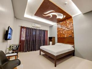 JCzar Suites