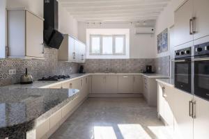 Luxury accomodation off grid