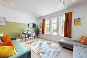 City Centre - 2 Bed Apartment- Free Parking & Netflix