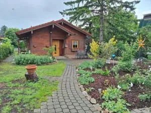 Gartenhaus am Stadtrand von Wien mit Parkplatz - Langenzersdorf