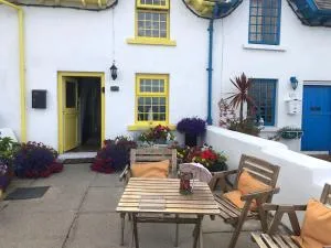 Promenade Cottage, Newcastle, County Down - Widows Row
