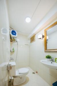 VietHOME - 102 Spacious Studio w Kitchen FREE Laundry