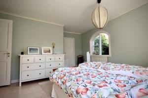 Elegant Villa with City Views in Örgryte