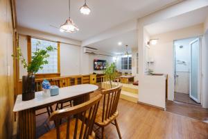 VietHOME- 201 The Healing Apartment for Group-Netflix