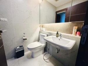 Chiang Mai 24 At The Astra Condo