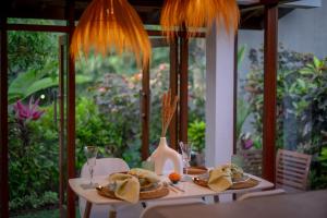 Garden villa on top of the Hill