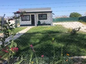 F2 Farmhouse - Mokuti Lodge